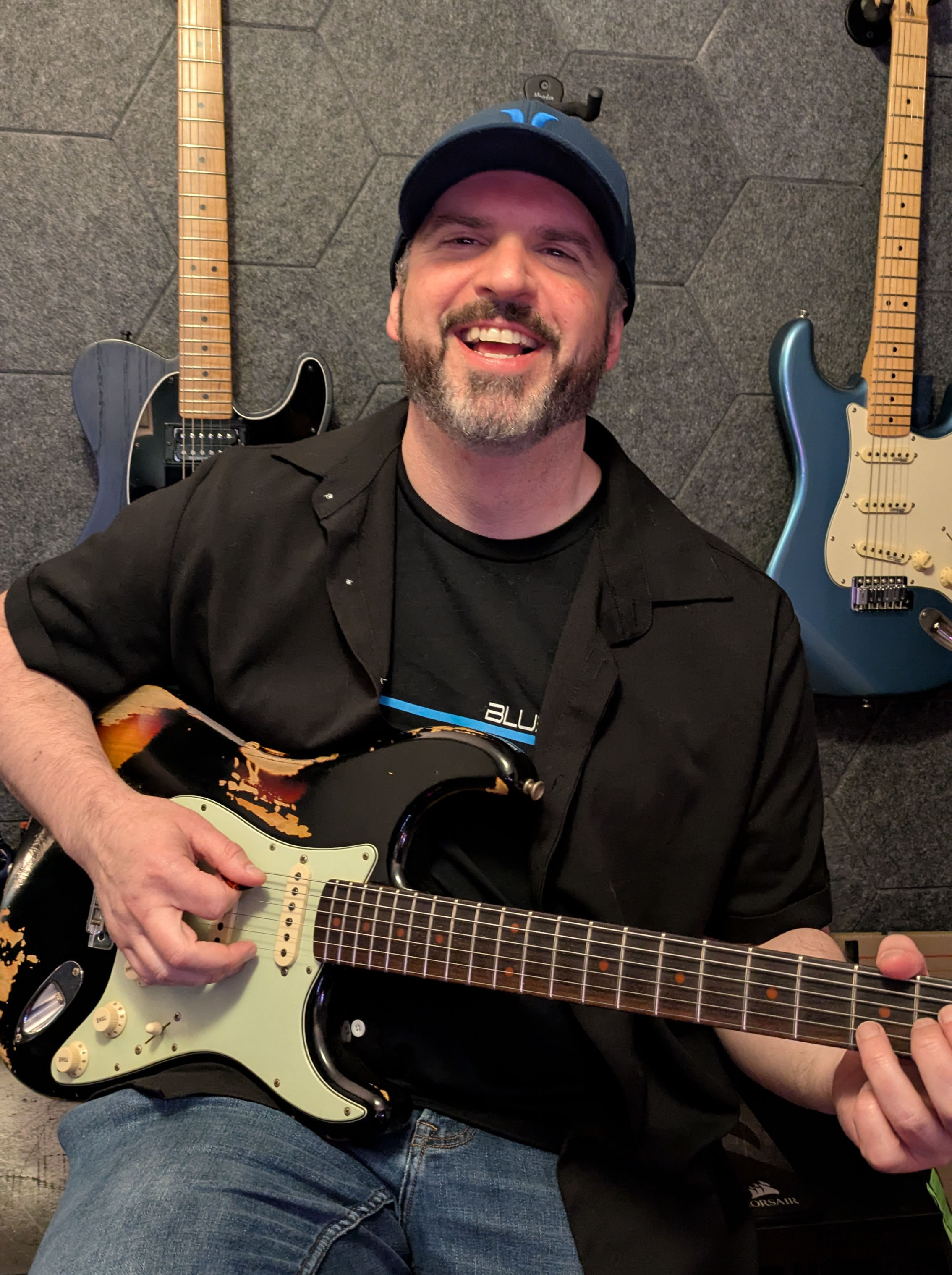 Steve Sexton teaching guitar